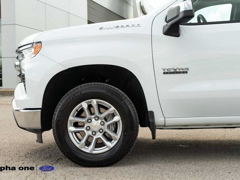 Used 2025 Chevrolet Silverado 1500 LT RWD image 11