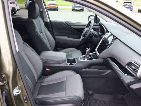 Certified 2025 Subaru Outback Onyx Edition w/ Popular Package #2 image 39