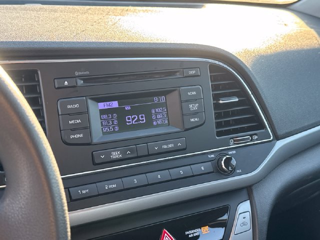 Used 2018 Hyundai Elantra SE FWD image 26