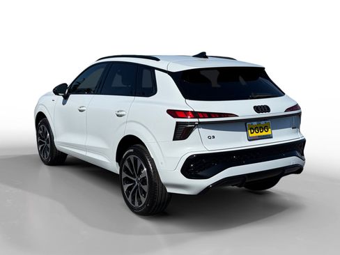New 2026 Audi Q3 quattro 2.0T AWD/4WD image 3