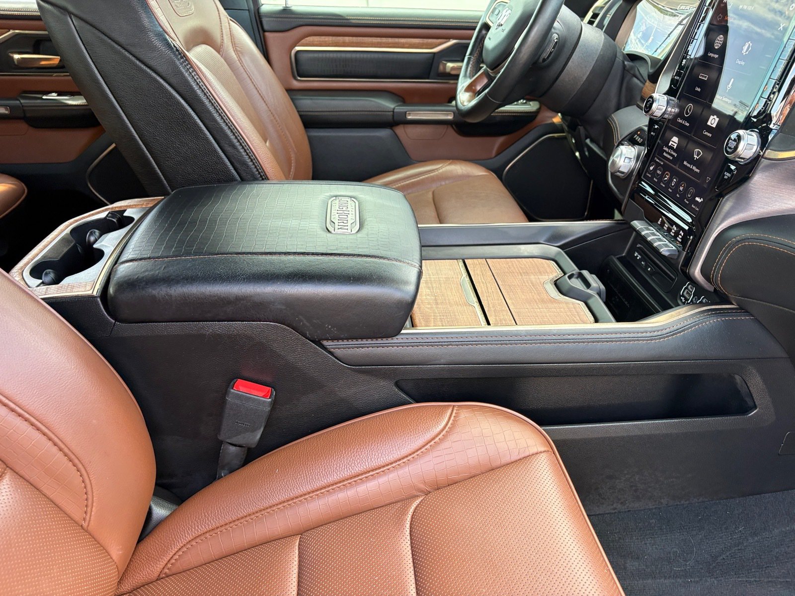 Used 2019 RAM 1500 Limited AWD/4WD image 11