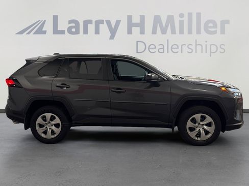 Certified 2025 Toyota RAV4 LE AWD/4WD image 6