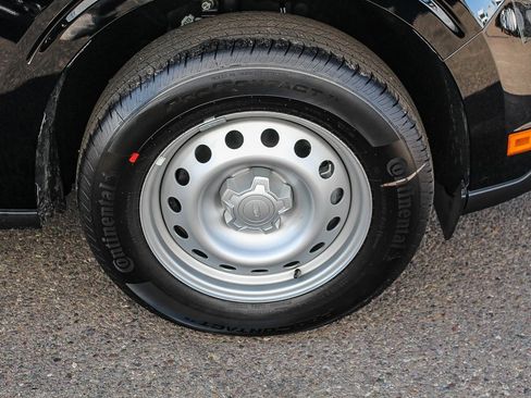 New 2025 Ford Maverick XL image 12