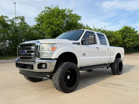 Used 2015 Ford F350 Lariat w/ Lariat Ultimate Package image 2