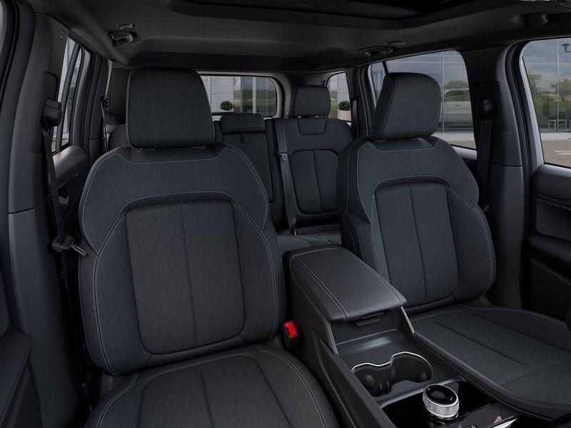 New 2025 Jeep Grand Cherokee Laredo X w/ Luxury Tech Group I AWD/4WD image 16