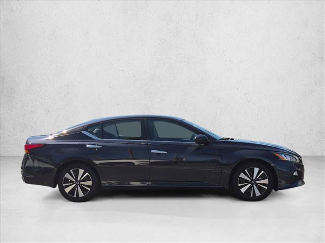 Used 2022 Nissan Altima 2.5 SV FWD image 4