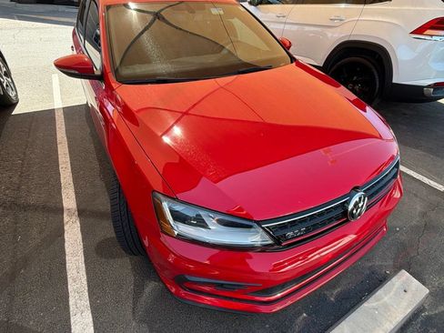Used 2017 Volkswagen Jetta GLI FWD image 7