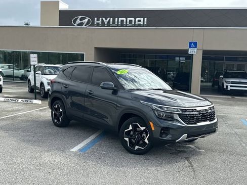 Used 2025 Kia Seltos S image 1