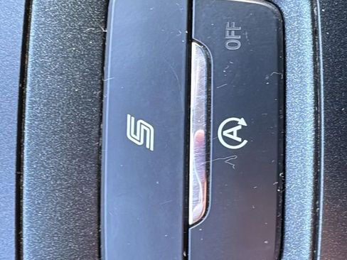 Used 2020 Ford Fusion SE image 65