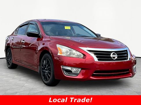 Used 2015 Nissan Altima 2.5 S w/ Power Driver Seat Package FWD image 3