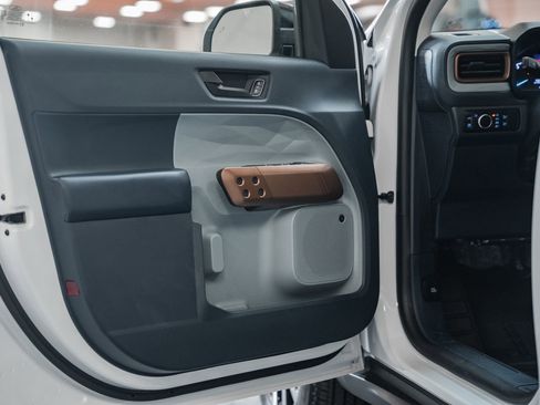 Certified 2024 Ford Maverick Lariat image 45