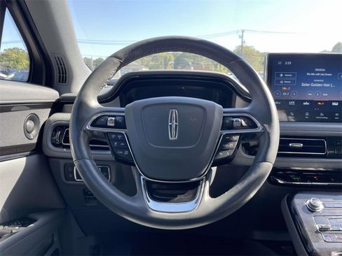 Used 2022 Lincoln Nautilus Reserve w/ Equipment Group 201A image 20