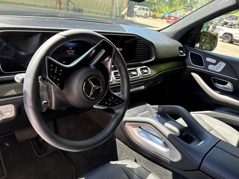 Used 2025 Mercedes-Benz GLE 450e 4MATIC image 17