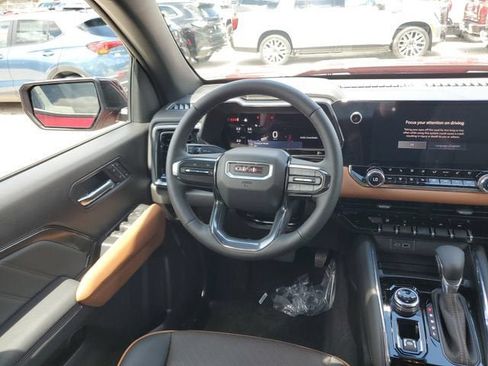 New 2026 GMC Canyon AT4 w/ AT4 Premium Package AWD/4WD image 13