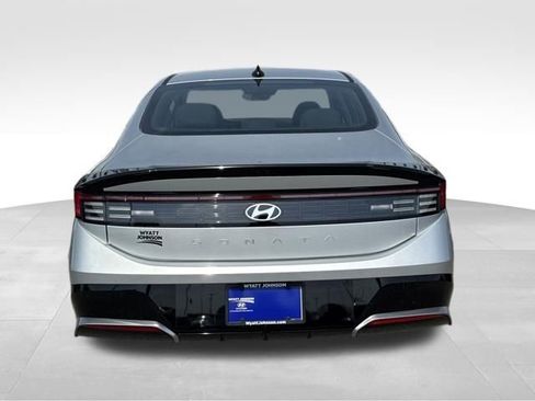 New 2026 Hyundai Sonata SEL FWD image 4