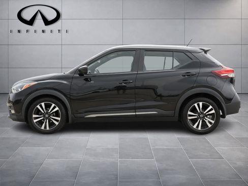 Used 2020 Nissan Kicks SR FWD image 3