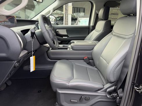 New 2026 Ford Expedition Max Active image 15