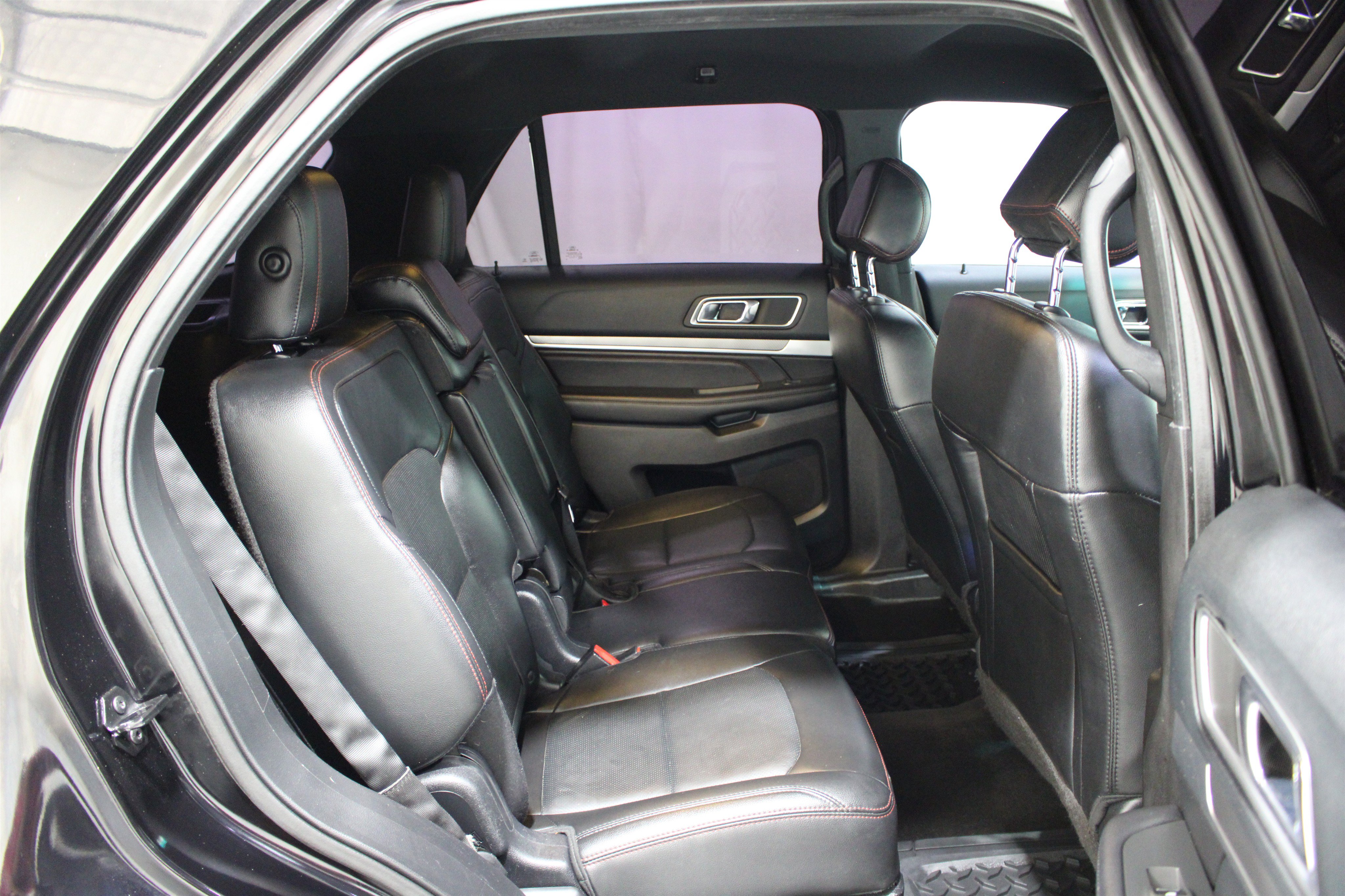Used 2016 Ford Explorer Sport w/ Equipment Group 401A AWD/4WD image 27
