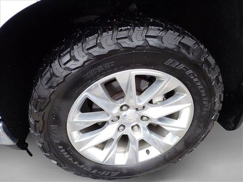 Used 2019 Chevrolet Silverado 1500 LTZ w/ LTZ Plus Package AWD/4WD image 7