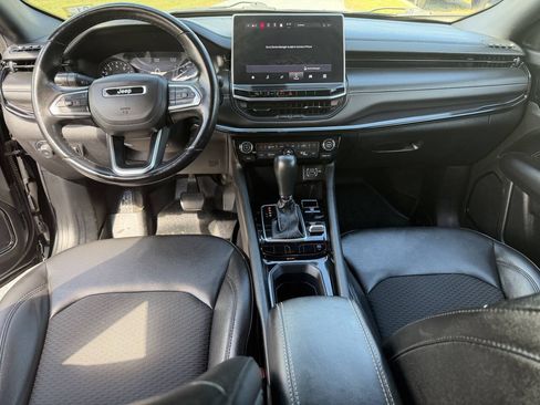 Used 2022 Jeep Compass Latitude w/ Convenience Group AWD/4WD image 10