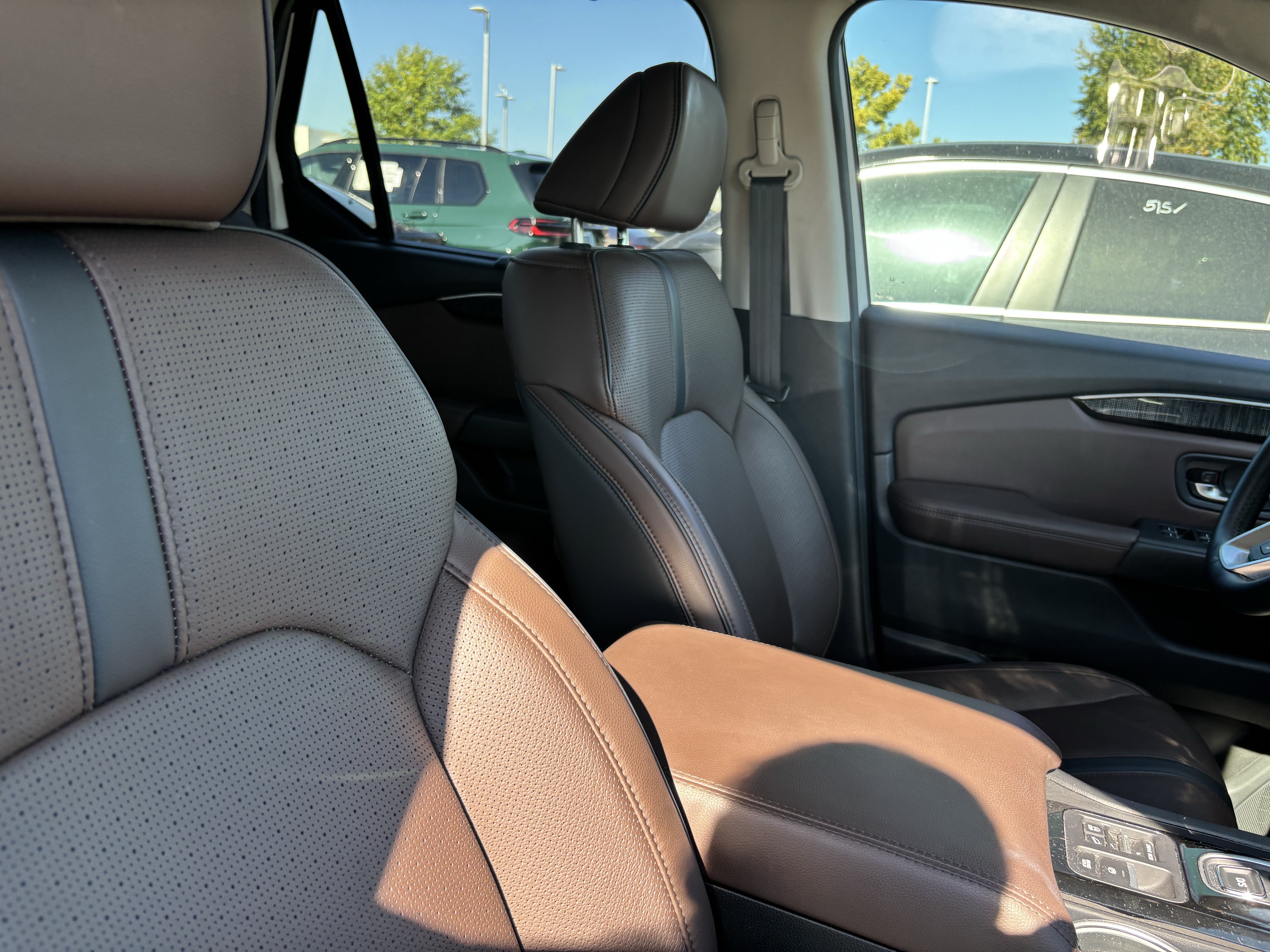 Used 2024 Honda Pilot Elite image 35