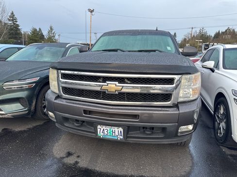Used 2010 Chevrolet Silverado 1500 LTZ w/ Convenience Package image 2
