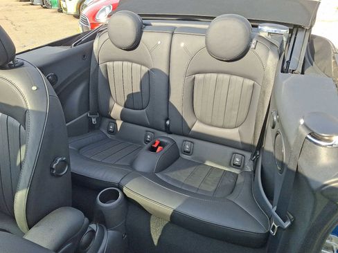 Used 2022 MINI Cooper S image 10