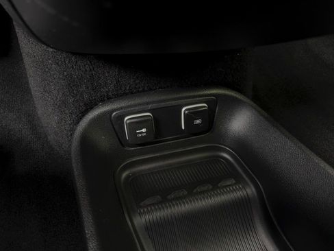 Used 2020 Chrysler Pacifica Touring w/ S Appearance Package FWD image 21