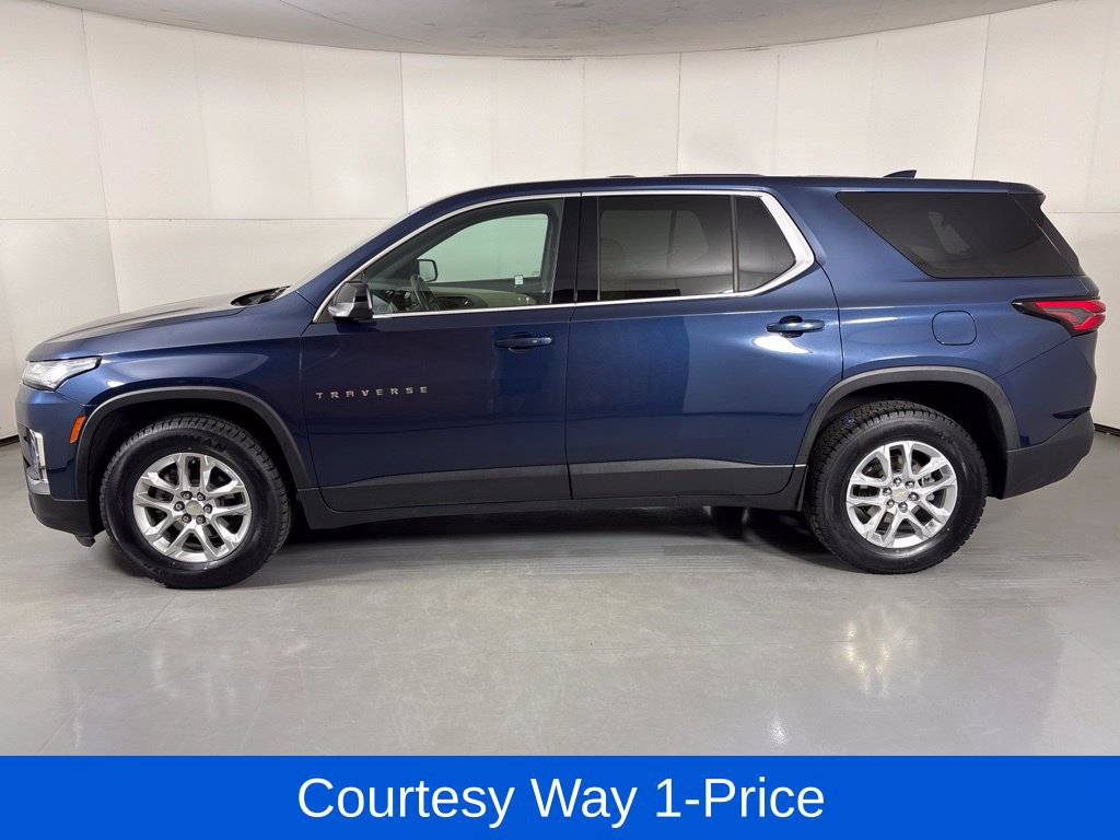 Used 2022 Chevrolet Traverse LS FWD image 6