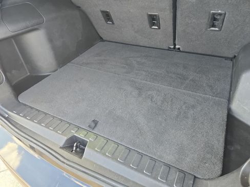Used 2020 Chevrolet Equinox LS FWD image 30