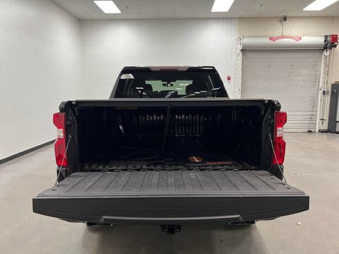 Used 2020 Chevrolet Silverado 1500 Custom Trail Boss w/ Custom Convenience Package AWD/4WD image 25