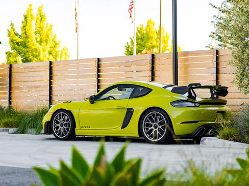 Used 2023 Porsche 718 Cayman GT4 RS image 12