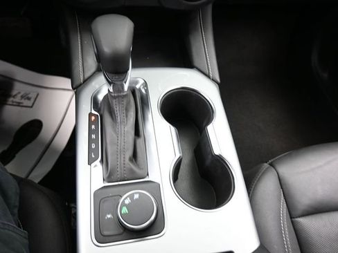 Used 2024 Chevrolet Blazer LT w/ LPO, Black Grille Bar Package image 28