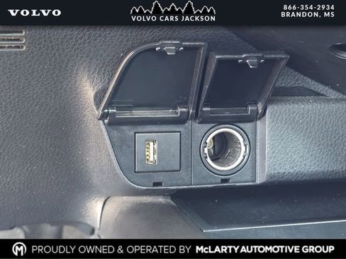 Used 2024 Toyota Camry SE FWD image 17