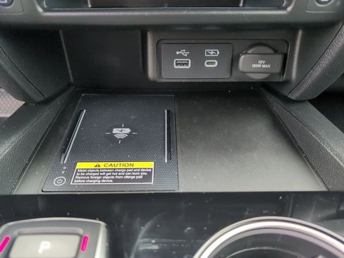 Used 2024 Honda Passport Black Edition image 25