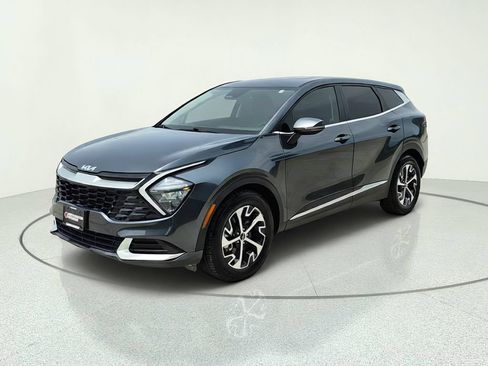 Used 2023 Kia Sportage EX FWD image 2