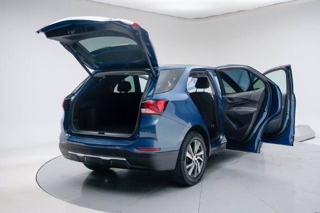 Used 2024 Chevrolet Equinox LT FWD image 22