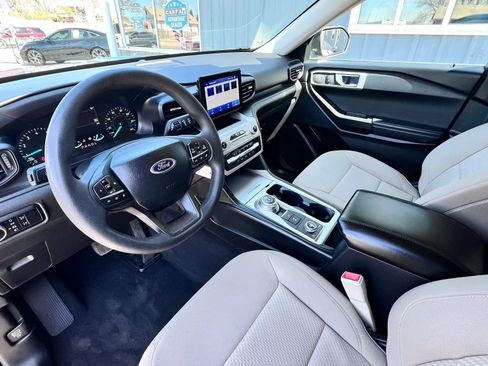 Used 2023 Ford Explorer 4WD image 15
