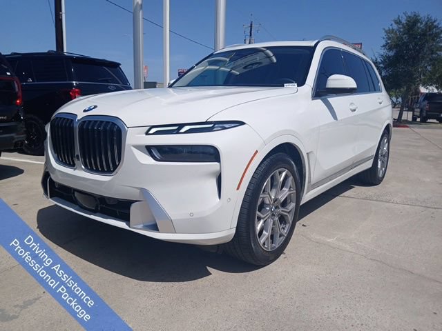 Used 2026 BMW X7 xDrive40i AWD/4WD image 3