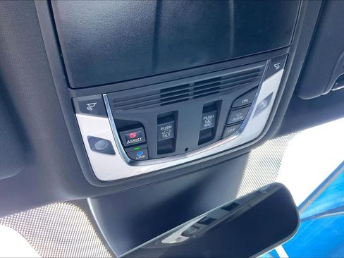 Used 2022 Acura MDX A-Spec image 30