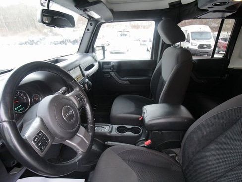 Used 2017 Jeep Wrangler Unlimited Sport image 15