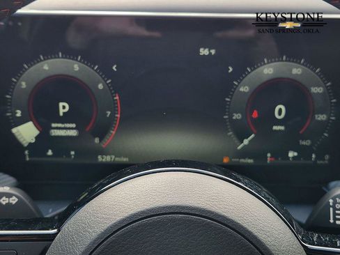 Used 2025 Nissan Kicks SR image 17