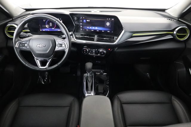 Used 2025 Chevrolet Trax ACTIV w/ Driver Confidence Package FWD image 13