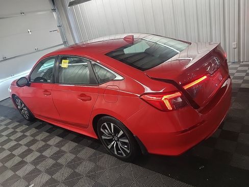 Used 2024 Honda Civic EX image 7