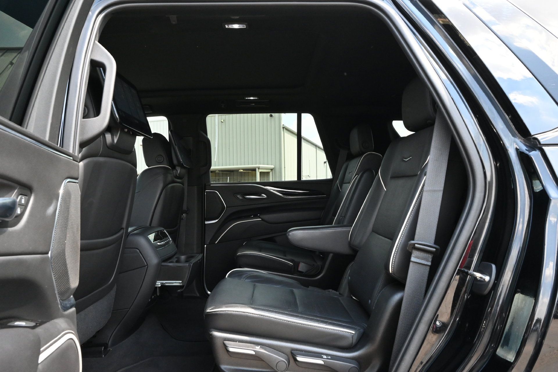 Used 2021 Cadillac Escalade Sport w/ Driver Assist Tech Package RWD image 21