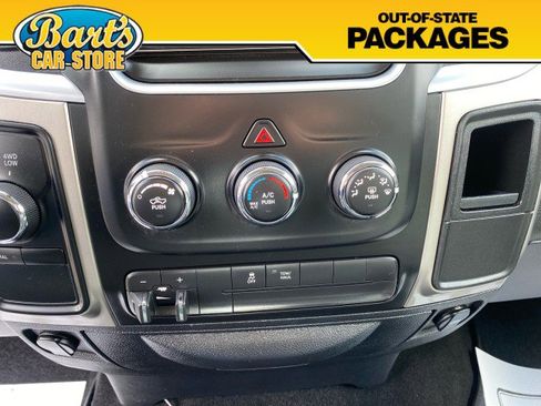 Used 2017 RAM 2500 SLT image 29