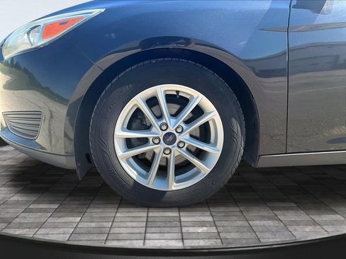 Used 2015 Ford Focus SE FWD image 33