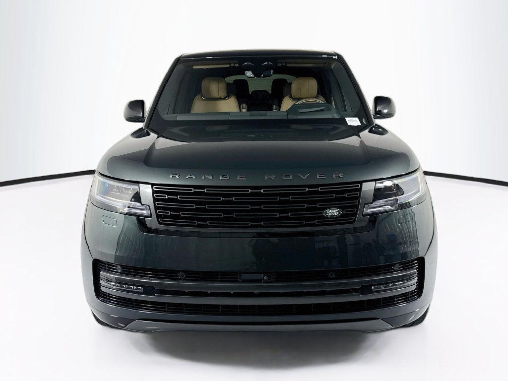 New 2026 Land Rover Range Rover Long Wheelbase SE AWD/4WD image 2