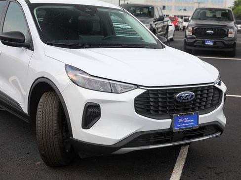 Certified 2025 Ford Escape Active w/ Tech Pack #1 AWD/4WD image 4