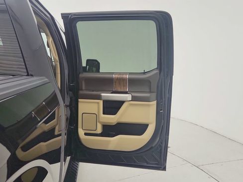 Used 2019 Ford F150 Lariat AWD/4WD image 26